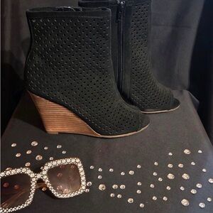 Carlos Santana Black Peep-Toe Wedges